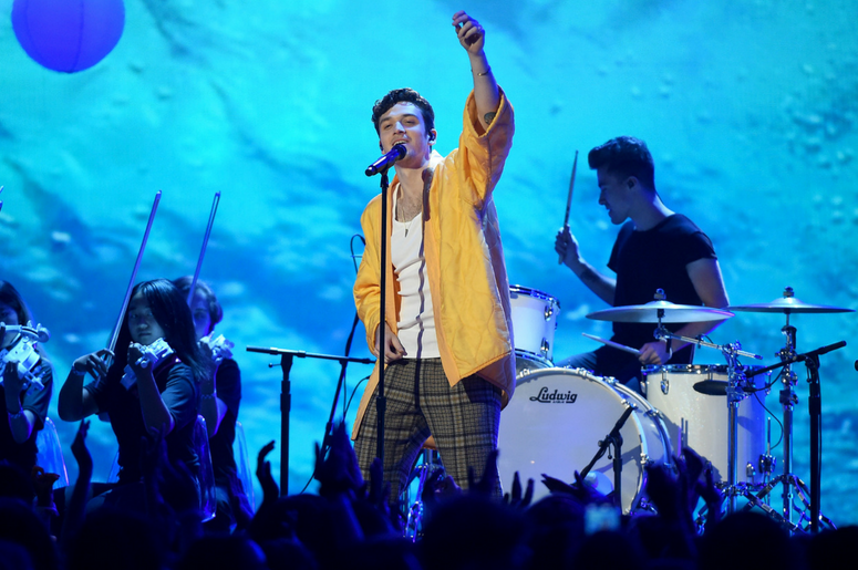 Lauv Lauv