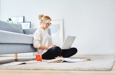 Pros and Cons of Working from Home