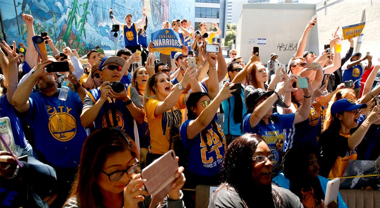 Golden State Warriors Victory Parade Jun 15, 2017; Oakland, CA, USA; Fans cheer during the Golden State Warriors 2017 championship victory parade in downtown Oakland. Mandatory Credit: Cary Edmondson-USA TODAY Sports