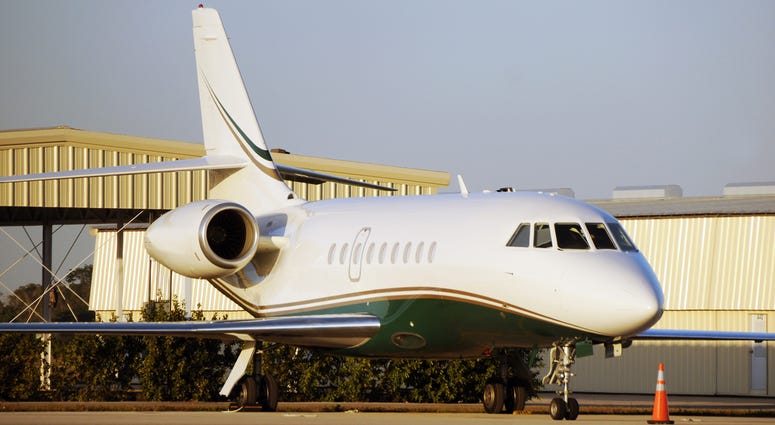 Private Jet / Falcon 2000 Private Jet / Falcon 2000