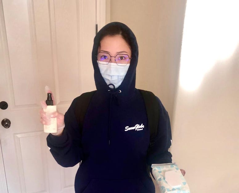 Cheline Yau's grocery shopping outfit amid coronavirus pandemic Cheline Yau's grocery shopping outfit amid coronavirus pandemic