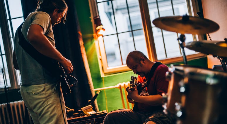 Music industry executives oppose gig worker bill AB5