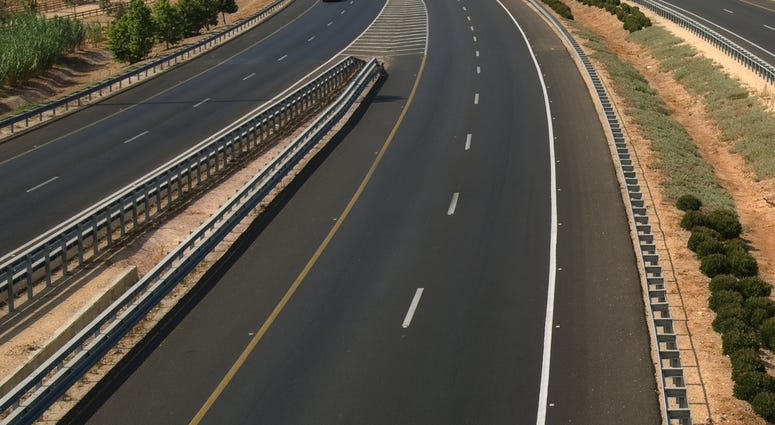 Highway Freeway Roadway Overpass Highway Freeway Roadway Overpass