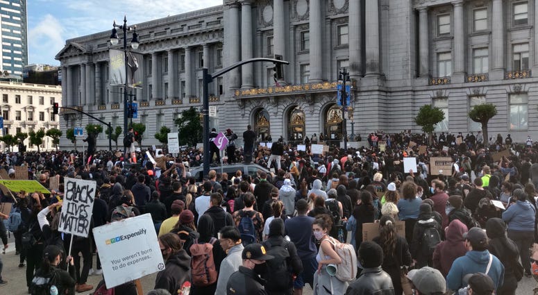 Protests against police brutality continue in San Francisco hours before second night of curfew, May 31, 2020 Protests against police brutality continue in San Francisco hours before second night of curfew, May 31, 2020