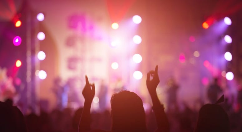 Motley Crue & Def Leppard Motley Crue & Def Leppard