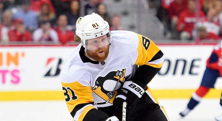 Pittsburgh Penguins right wing Phil Kessel Pittsburgh Penguins right wing Phil Kessel