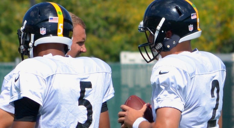 Steelers quarterbacks Josh Dobbs, Mason Rudolph and Ben Roethlibserger in 2018 practice