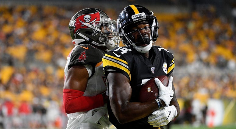 Pittsburgh Steelers vs Tampa Bay Buccaneers at Heinz Field on August 9, 2019 Pittsburgh Steelers vs Tampa Bay Buccaneers at Heinz Field on August 9, 2019