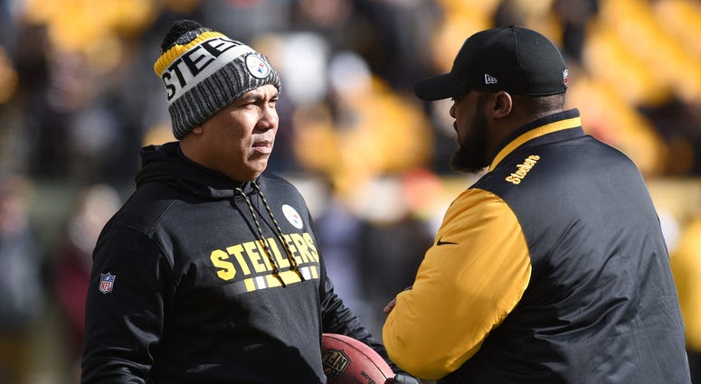 Hines ward talks to Steelers coach Mike Tomlin