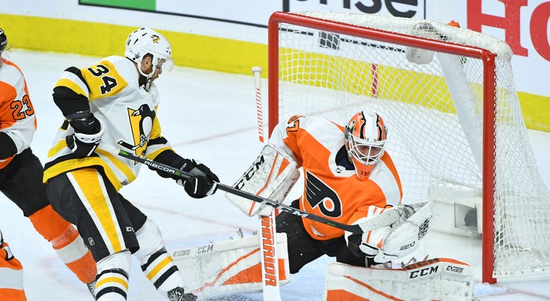 Tom Kuhnhackl Tom Kuhnhackl