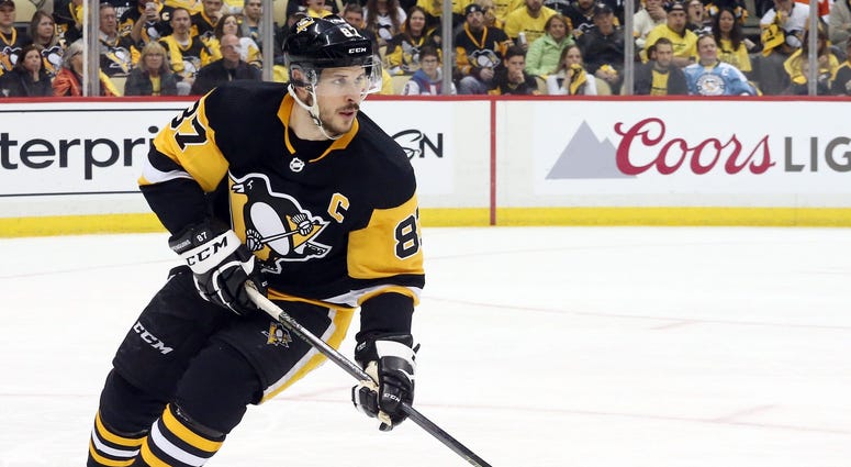 Sidney Crosby against the Flyers. Sidney Crosby against the Flyers.
