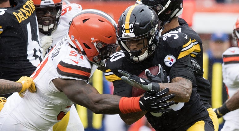 James Conner Runs Against The Cleveland Browns