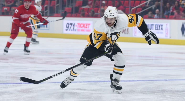 Pittsburgh Penguins center Adam Johnson Pittsburgh Penguins center Adam Johnson