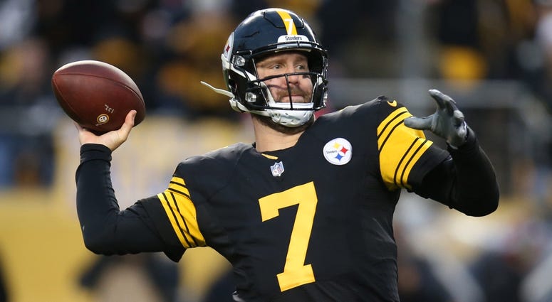 Ben Roethlisberger throws a pass during a game against the New England Patriots