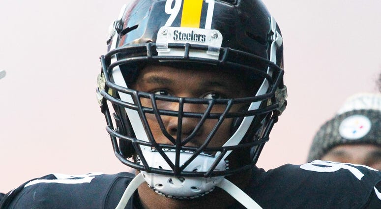 Pittsburgh Steelers defensive end Stephon Tuitt Pittsburgh Steelers defensive end Stephon Tuitt