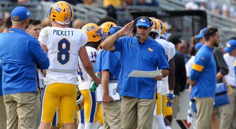 Pat Narduzzi & Pitt sideline Pat Narduzzi & Pitt sideline