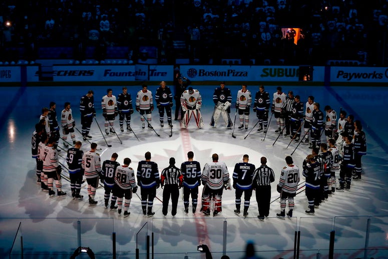 Winnipeg Jets and Chicago Blackhawks Winnipeg Jets and Chicago Blackhawks