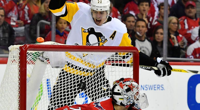 Malkin scores on Holtby Malkin scores on Holtby