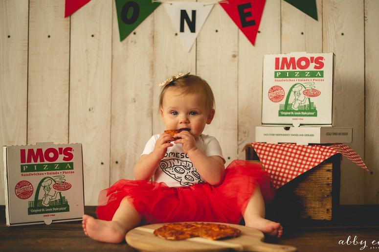 Imo's baby smash pizza