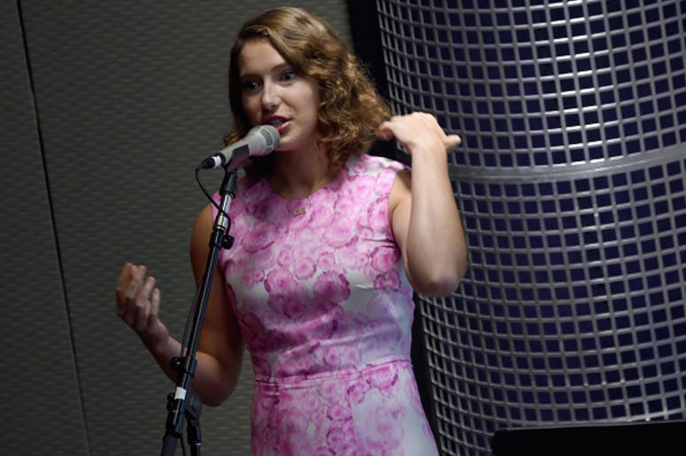 Caroline Jones Caroline Jones