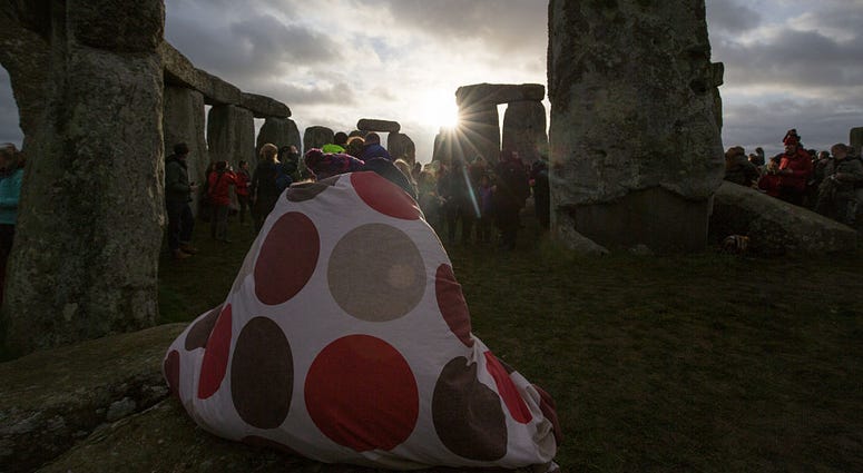 stonehenge, winter solstice