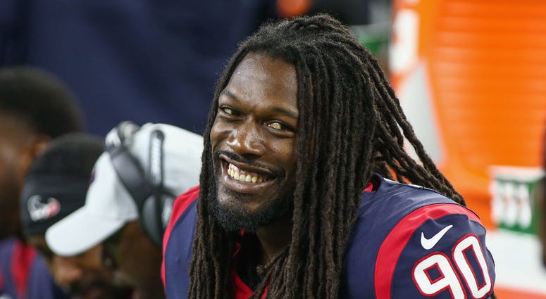 Jadeveon Clowney smiles Jadeveon Clowney smiles