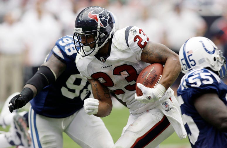 Houston Texans running back Arian Foster (23) runs the ball against the Indianapolis Colts in the fourth quarter at Reliant Stadium. The Texans defeated the Colts 34-24.