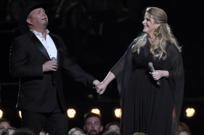 Garth Brooks and Trisha Yearwood Garth Brooks and Trisha Yearwood