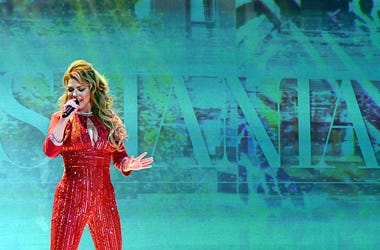 shania on stage