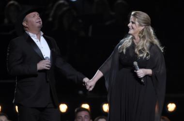 Garth Brooks and Trisha Yearwood Garth Brooks and Trisha Yearwood