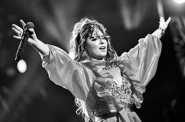 Shania thanks to Getty Images