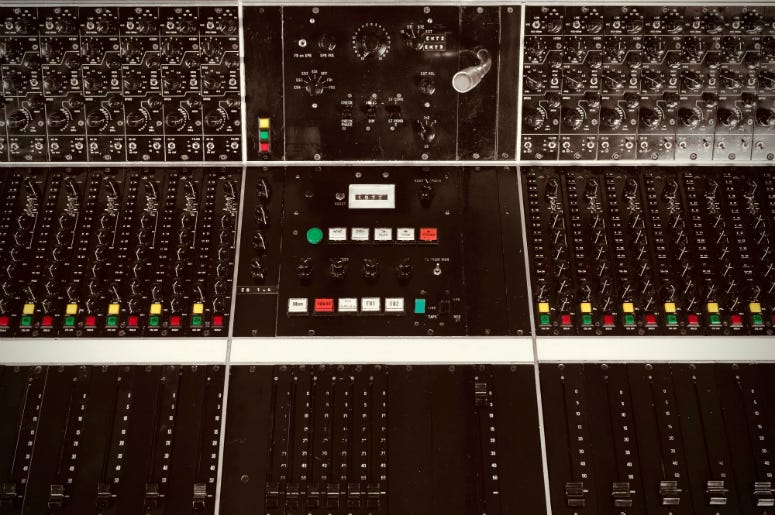 Helios recording desk used to record Led Zeppelin's "Stairway to Heaven" Helios recording desk used to record Led Zeppelin's "Stairway to Heaven"