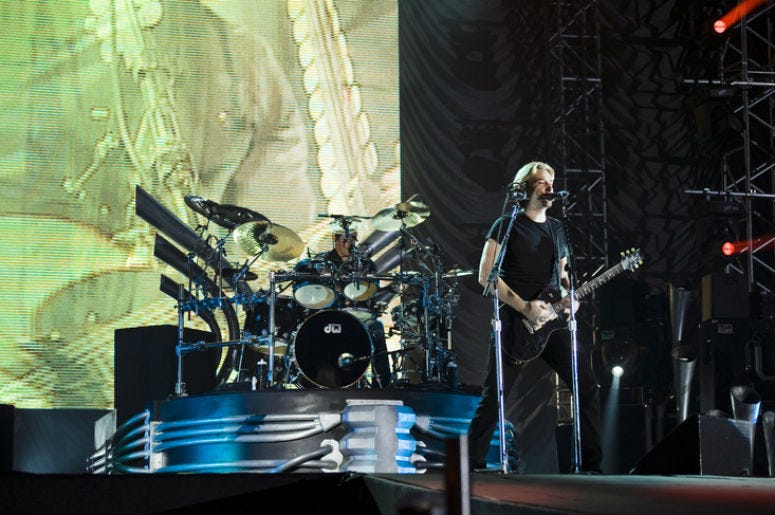 Nickelback band performing live at the Gulf Bike Festival Nickelback band performing live at the Gulf Bike Festival