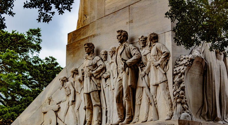 Alamo Cenotaph