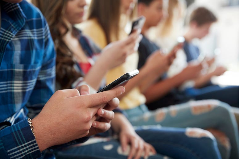 High School, Teenagers, Kids, Students, Smartphones High School, Teenagers, Kids, Students, Smartphones