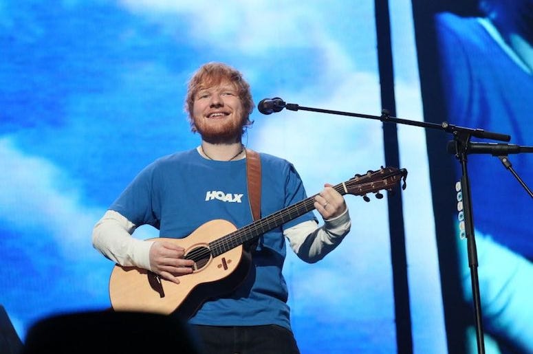Ed Sheeran, Concert, Guitar, Smile, Miller Park, 2018 Ed Sheeran, Concert, Guitar, Smile, Miller Park, 2018