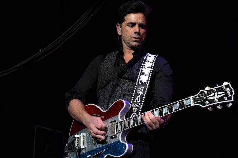 John Stamos, Concert, Guitar, The Beach Boys, 2019 John Stamos, Concert, Guitar, The Beach Boys, 2019