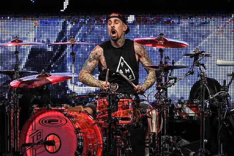 Travis Barker, Blink-182, Drumming, Drums, Concert, Goatee, 2016 Travis Barker, Blink-182, Drumming, Drums, Concert, Goatee, 2016