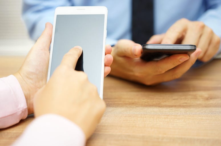 People using Smartphones