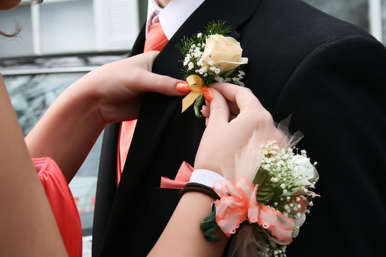 High School, Prom, Dance, Corsage, Boutonniere High School, Prom, Dance, Corsage, Boutonniere