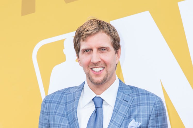 Dirk Nowitzki, Suit, Smile Dirk Nowitzki, Suit, Smile