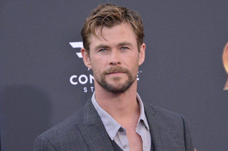 Chris Hemsworth, Suit, Red Carpet, Beard Chris Hemsworth, Suit, Red Carpet, Beard