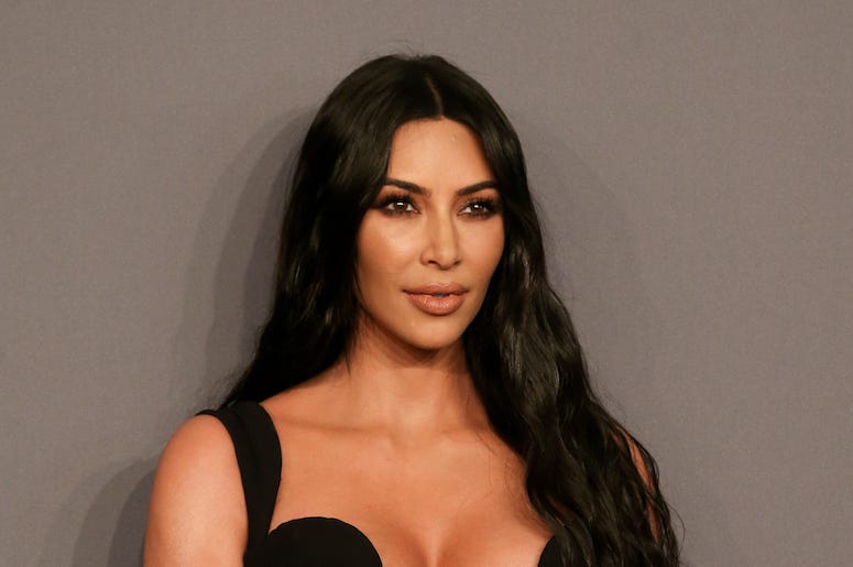 Kim Kardashian, Red Carpet, Black Dress, Aids Benefit, 2019 Kim Kardashian, Red Carpet, Black Dress, Aids Benefit, 2019