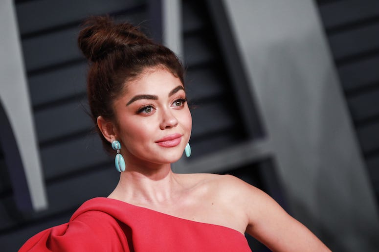 Sarah Hyland, Red Carpet, Vanity Fair Oscar Party, 2019 Sarah Hyland, Red Carpet, Vanity Fair Oscar Party, 2019