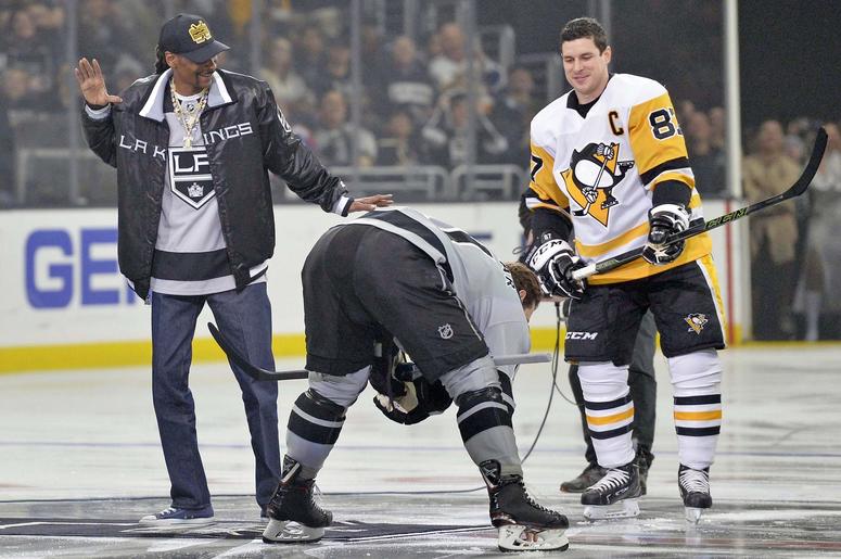 Snoop Dogg Dropping The Puck
