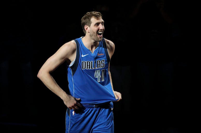 Dirk Nowitzki, Dallas Mavericks, Final Home Game, Smile, 2019 Dirk Nowitzki, Dallas Mavericks, Final Home Game, Smile, 2019
