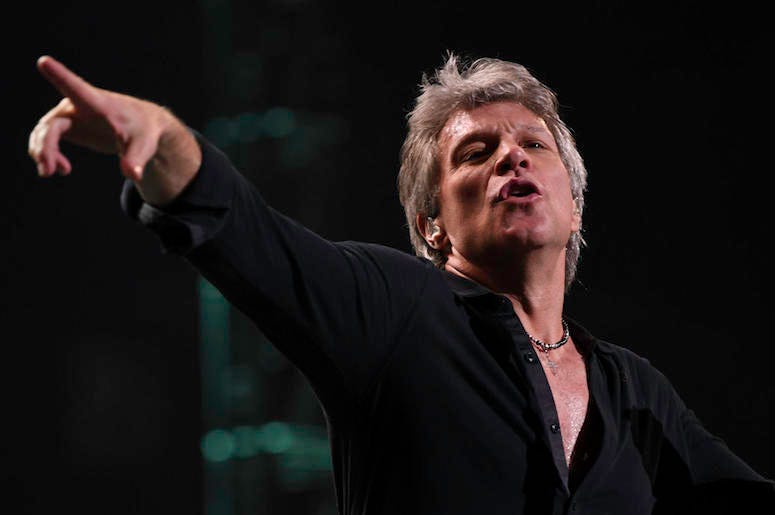 Jon Bon Jovi, Concert, Pointing, BB&T Center, Sunrise, FL, 2017 Jon Bon Jovi, Concert, Pointing, BB&T Center, Sunrise, FL, 2017