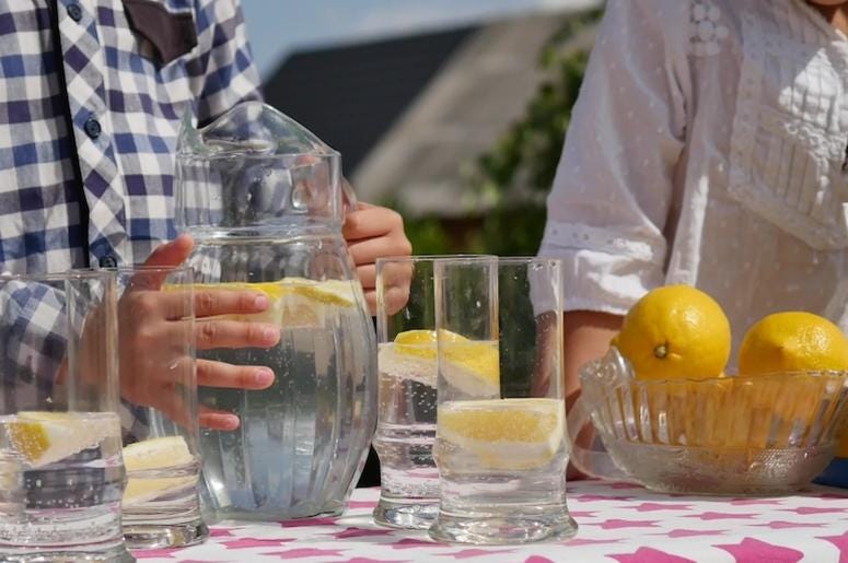 Kids, Lemonade Stand, Water, Lemons, Glasses, Outdoors, Table Kids, Lemonade Stand, Water, Lemons, Glasses, Outdoors, Table