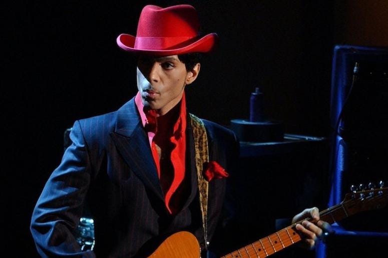 Prince, Live, Rock And Roll Hall of Fame, Red Hat, 2004 Prince, Live, Rock And Roll Hall of Fame, Red Hat, 2004