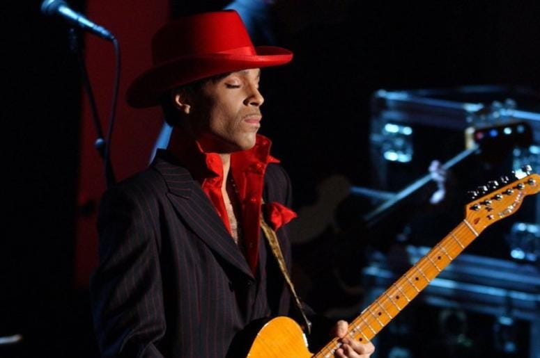 Prince, Rock and Roll Hall of Fame, Performance, Guitar Solo, Red Hat, 2004 Prince, Rock and Roll Hall of Fame, Performance, Guitar Solo, Red Hat, 2004